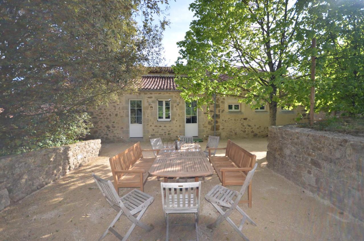 L'Escale Du Bocage Piscine Couverte Chauffee La Flocellière Εξωτερικό φωτογραφία